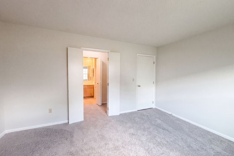 Photo 10 of 26 of 104 Santa Anita Ave, Newark, OH
