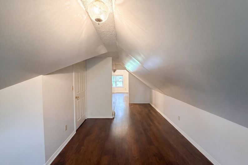 Photo 11 of 21 of 11304 E 55th Ter, Raytown, MO