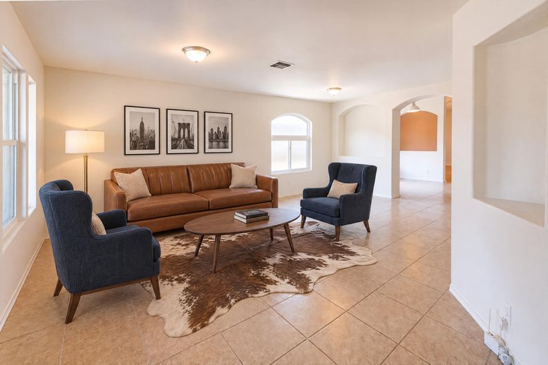 Photo 9 of 17 of 16712 Shipshaw River Dr, Leander, TX