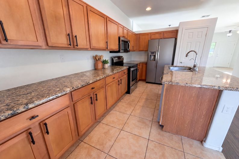 Photo 8 of 41 of 25852 W Lynne Ln, Buckeye, AZ