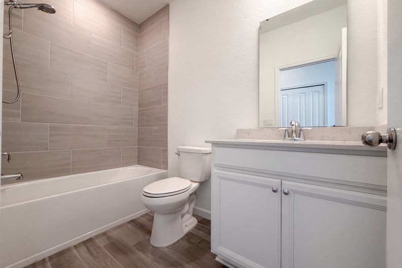 Photo 11 of 22 of 7233 Calamint Ave, Jacksonville, FL