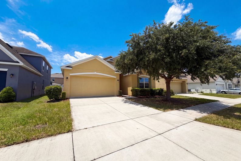Photo 21 of 24 of 1048 Bethpage Rd, Auburndale, FL