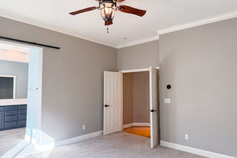 Photo 34 of 51 of 1401 Grey Owl Cir, Roseville, CA