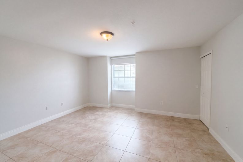 Photo 19 of 34 of 13838 Fairway Island Dr, Orlando, FL