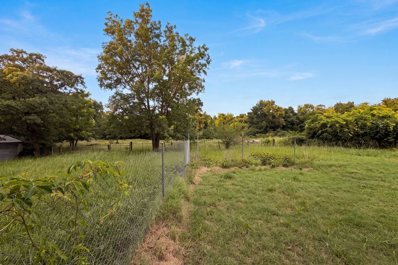 Photo 18 of 19 of 430225 E 1155 Rd, Porum, OK