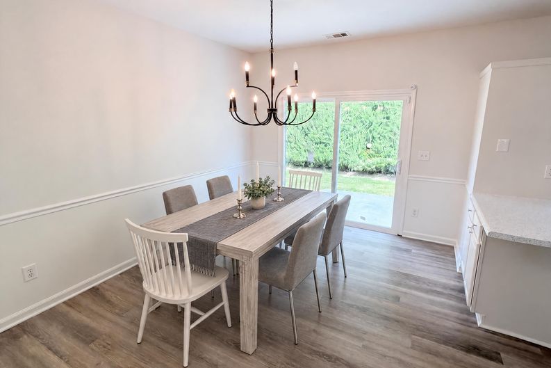 Photo 10 of 30 of 9155 Nesbit Ferry Rd, Alpharetta, GA