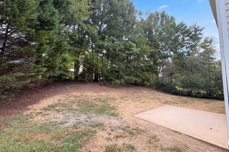Photo 8 of 28 of 1159 Tufton Pl NW, Concord, NC