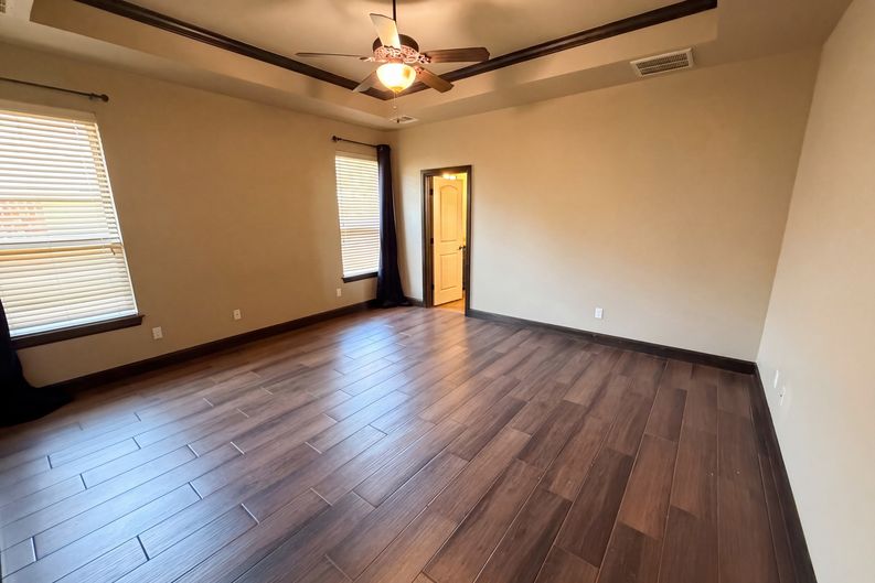 Photo 4 of 16 of 15941 Sky Run Dr, Edmond, OK