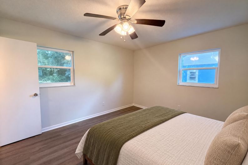 Photo 10 of 25 of 740 SE 28th St, Ocala, FL