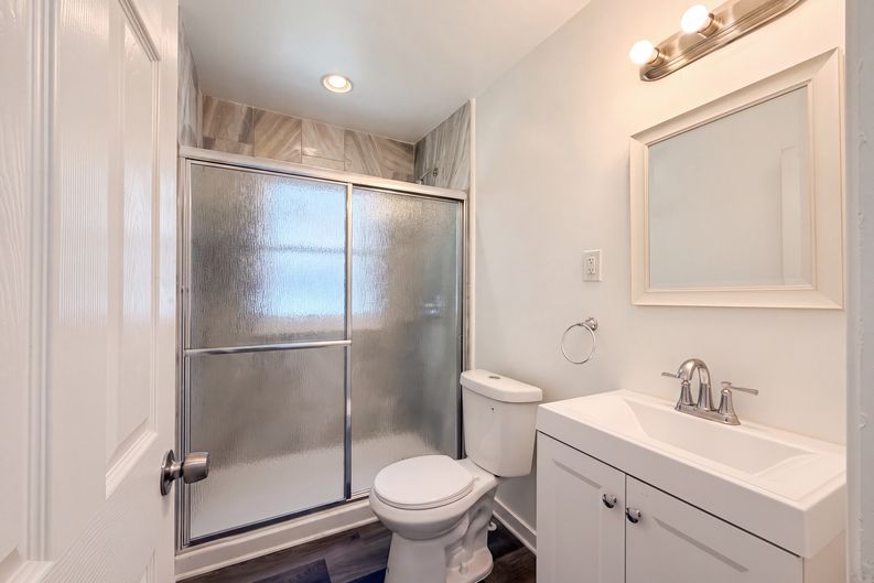 Photo 9 of 19 of 23089 Brittany Ave, Eastpointe, MI