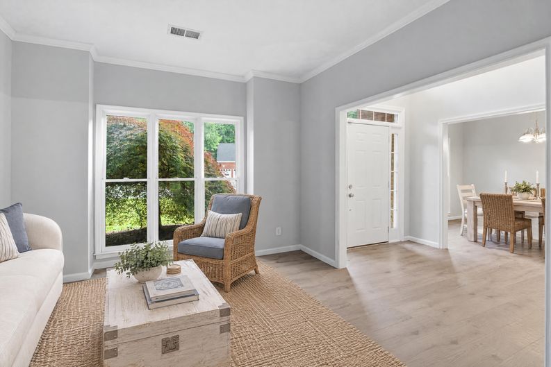 Photo 8 of 37 of 3504 Wellsley Dr, Powder Springs, GA