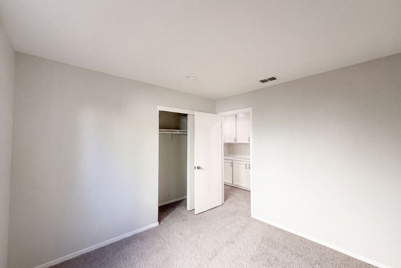 Photo 25 of 45 of 1570 Arcola Ave, Sacramento, CA