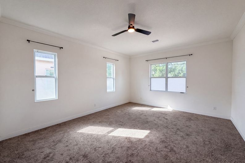 Photo 4 of 29 of 918 Blackthorn Dr, Apopka, FL