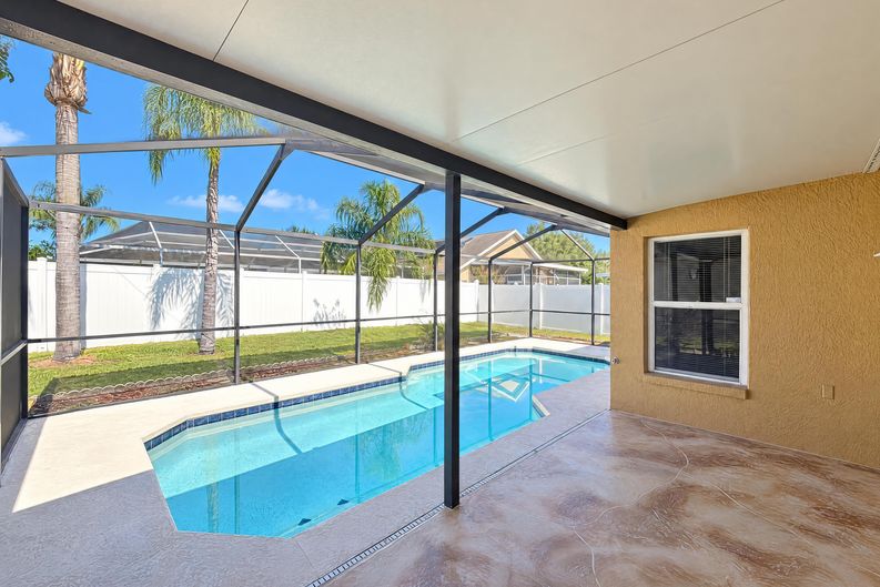 Photo 17 of 21 of 22827 Richardson Ln, Land O Lakes, FL