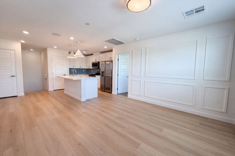 Photo 3 of 19 of 541 Bellum Dr, Henderson, NV