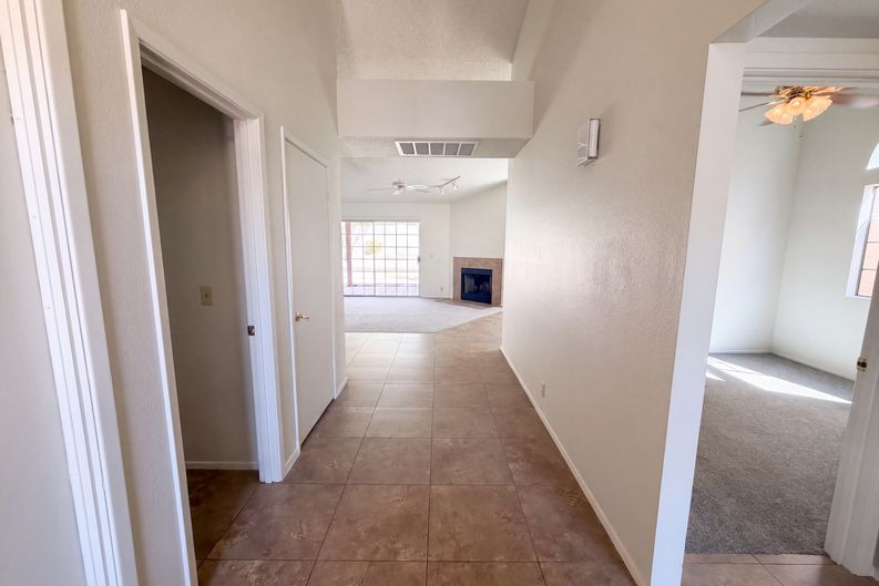 Photo 7 of 24 of 6018 W Mescal St, Glendale, AZ