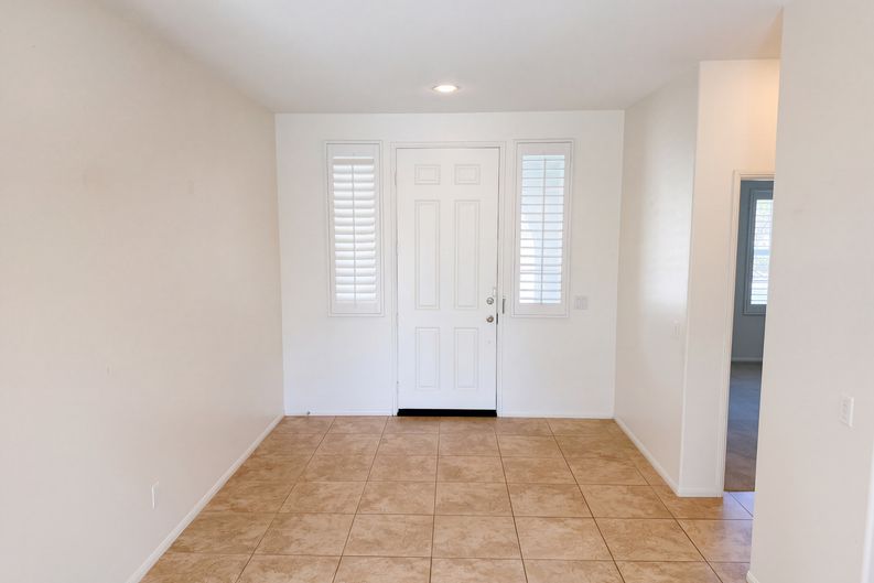 Photo 7 of 19 of 40959 Vauxhall Ct, Lake Elsinore, CA