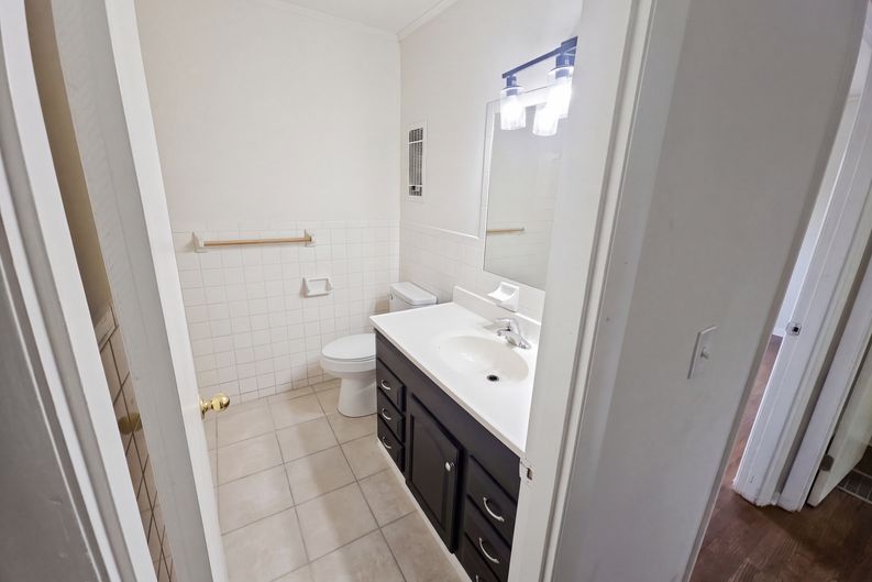Photo 7 of 16 of 1001 Stanbery Cir, Greeneville, TN