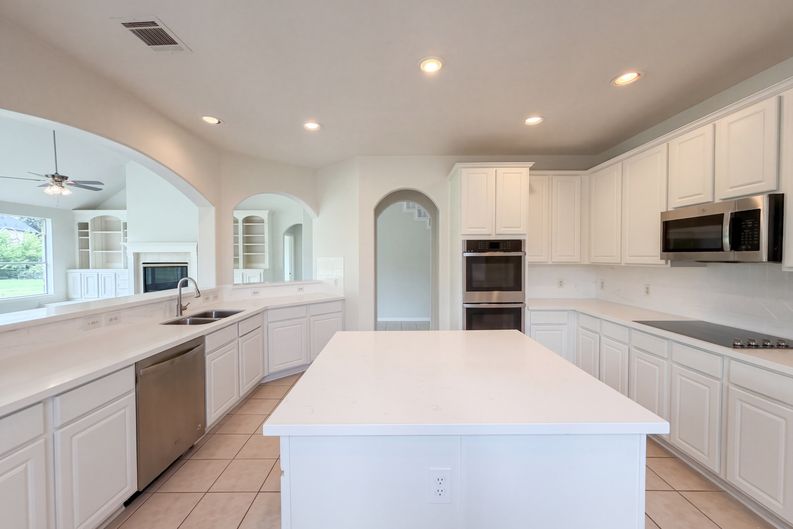 Photo 13 of 45 of 1702 Corona Del Mar Dr, Missouri City, TX