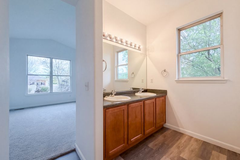 Photo 14 of 42 of 10184 Ferncrest St, Firestone, CO