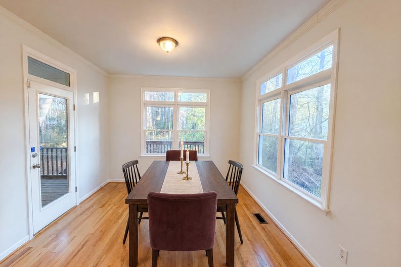 Photo 8 of 18 of 729 E Ivy Valley Dr, Fuquay Varina, NC