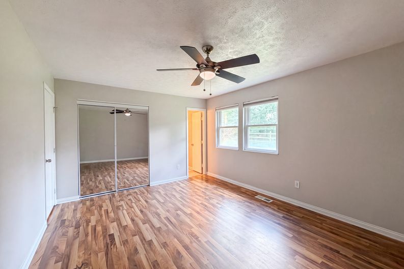 Photo 4 of 22 of 5569 Partridge Cir, West Chester, OH