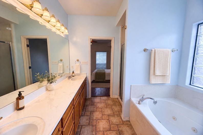 Photo 18 of 53 of 14925 Beal Dr, Corpus Christi, TX