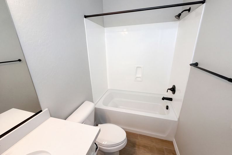 Photo 15 of 55 of 4511 N 93rd Dr, Phoenix, AZ