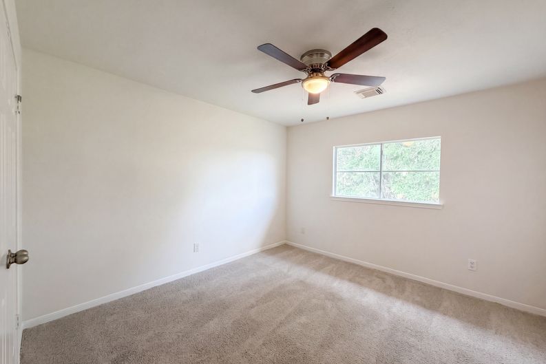 Photo 20 of 33 of 3106 Forrester Dr, Pearland, TX