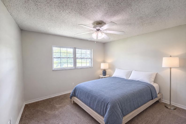 Photo 13 of 18 of 1823 Lori Ln W, Lakeland, FL