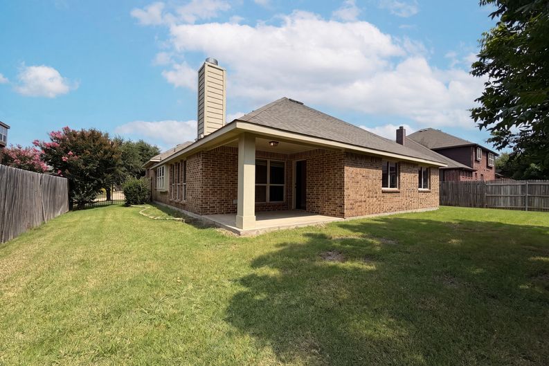 Photo 5 of 20 of 4309 Gleneagles Dr, Mansfield, TX