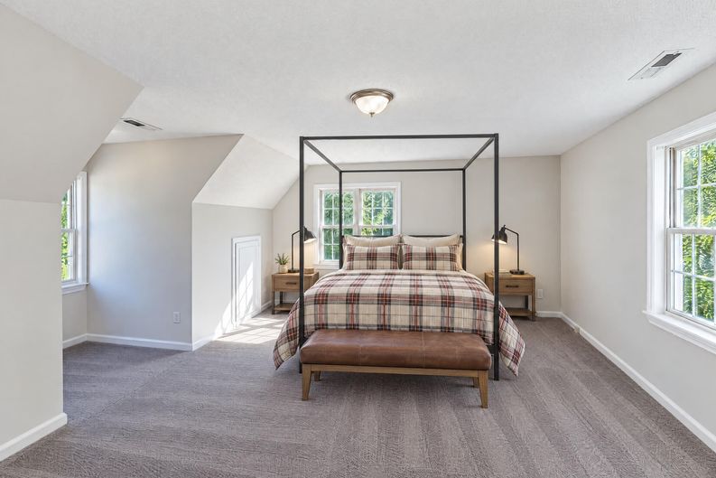 Photo 18 of 25 of 6113 Remington Lake Dr, Raleigh, NC
