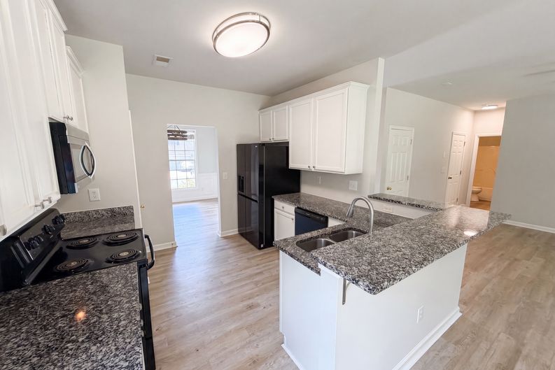 Photo 10 of 30 of 11528 Erwin Ridge Ave, Charlotte, NC