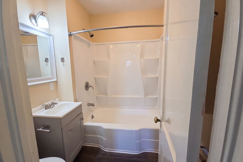Photo 14 of 18 of 1401 E 9th St, Anniston, AL