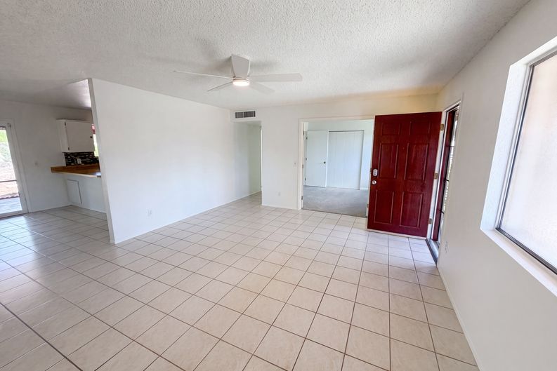 Photo 6 of 19 of 7949 E Manitoba Pl, Tucson, AZ