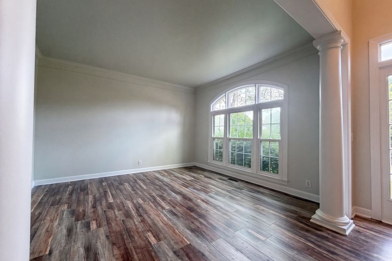 Photo 7 of 24 of 102 Shorecrest Cir, Hendersonville, TN