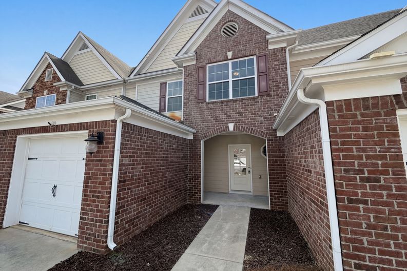 Photo 8 of 27 of 474 Village Way, Loganville, GA