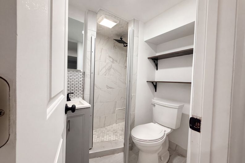 Photo 12 of 20 of 6455 Norborne Ave, Dearborn Heights, MI