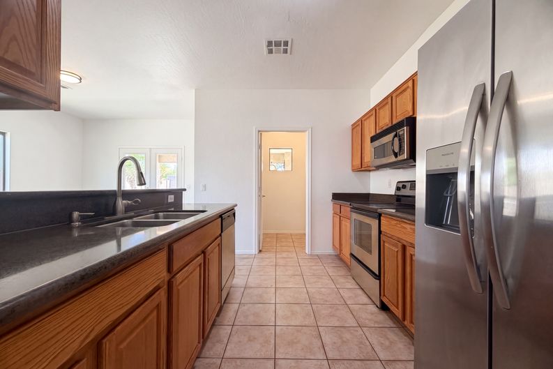 Photo 6 of 17 of 28783 N Sedona Pl, San Tan Valley, AZ