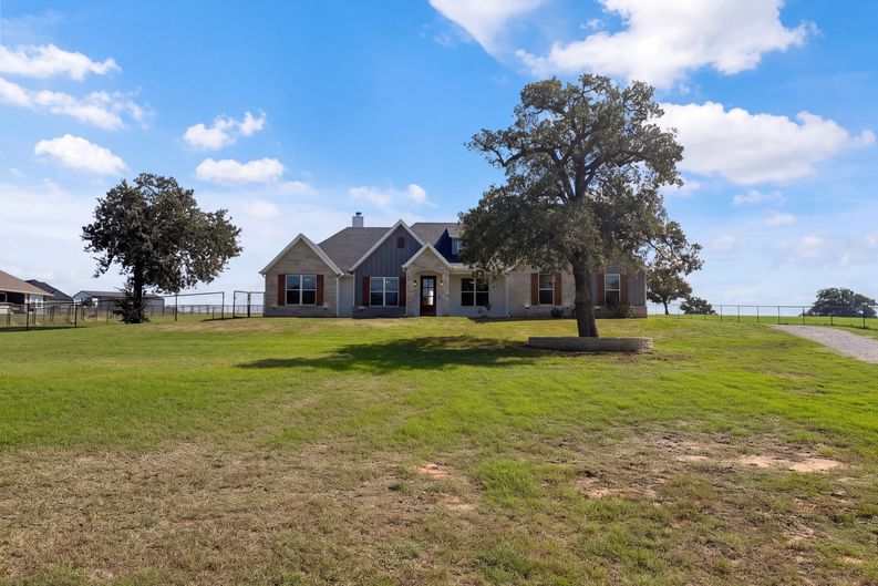 Photo 35 of 38 of 1532 Turpin Lake Rd, Poolville, TX