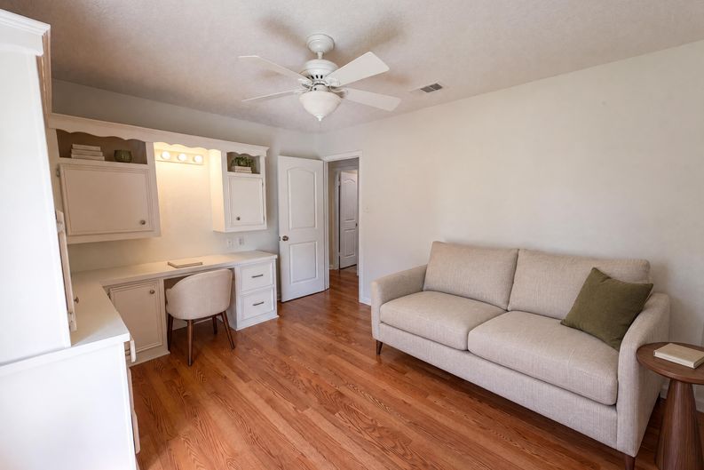 Photo 18 of 22 of 203 Frost Creek Ave, Groesbeck, TX