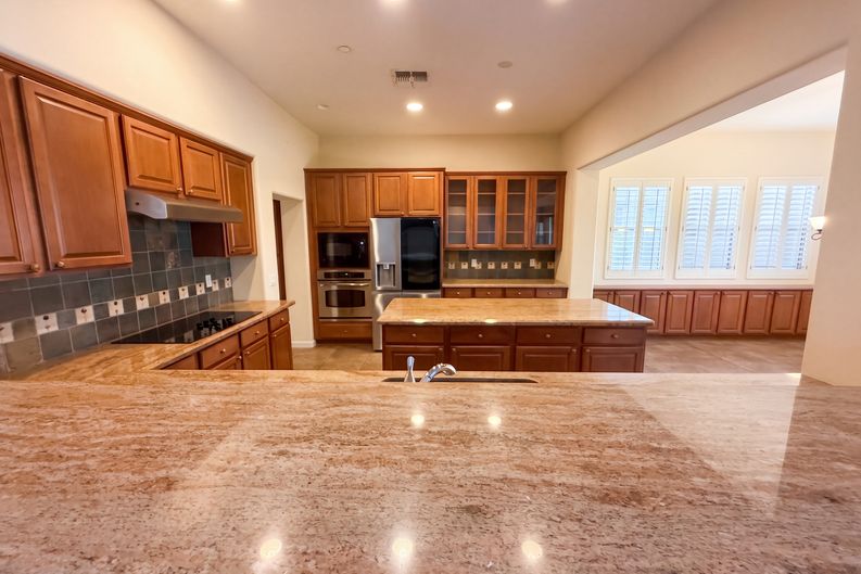 Photo 8 of 43 of 12435 W Red Hawk Dr, Peoria, AZ