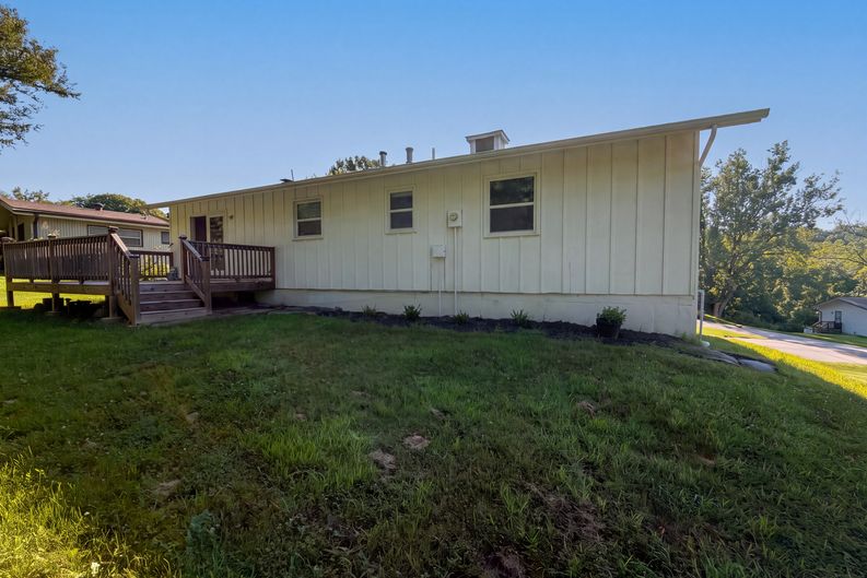 Photo 5 of 17 of 1838 N 62nd St, Kansas City, KS