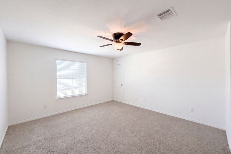 Photo 10 of 27 of 24831 Blane Dr, Katy, TX