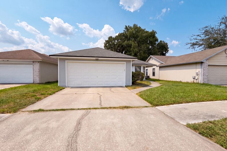 Photo 15 of 17 of 1708 Ashwood Cir, Middleburg, FL