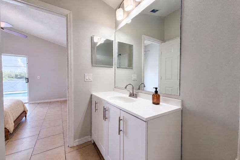Photo 21 of 38 of 225 Southbridge Cir, Kissimmee, FL