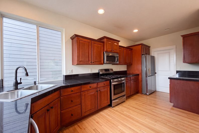 Photo 10 of 32 of 12606 NW Larry Ct, Portland, OR