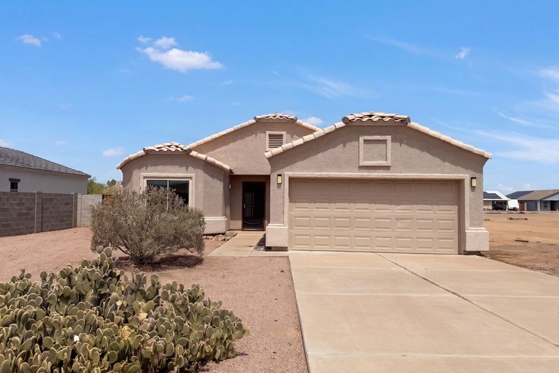 Photo 18 of 26 of 10564 W Buena Vista Dr, Arizona City, AZ