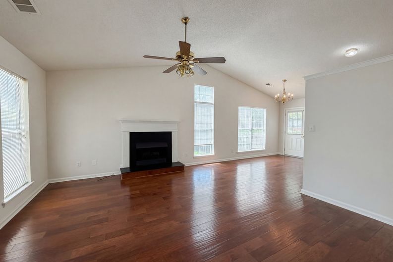 Photo 14 of 16 of 12525 Panthersville Dr, Charlotte, NC