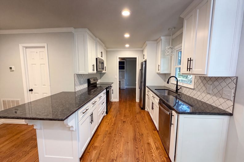 Photo 8 of 20 of 4224 Old Forge Dr, Gastonia, NC